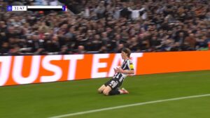 anthony-gordon-strikes-first-as-newcastle-defeats-benfica