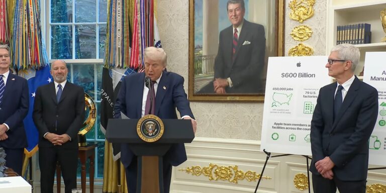apple-among-donors-for-trump-s-white-house-ballroom-project