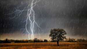 armidale-braces-for-severe-storm-hail-over-5cm-expected