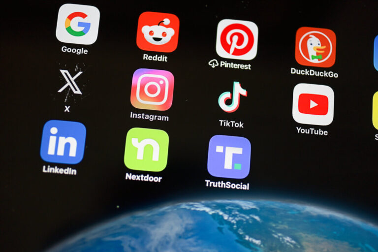 australia-launches-9-million-campaign-for-social-media-ban