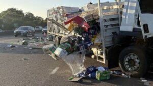 beer-truck-crash-on-m1-causes-major-traffic-delays-urgent-warning