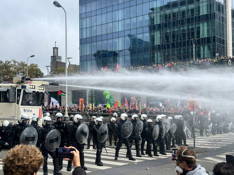 belgian-police-clash-with-protesters-over-austerity-measures