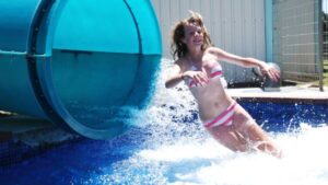 big-splash-s-reopening-delayed-again-frustration-grows-in-canberra
