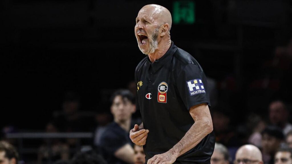 breaking-goorjian-ejected-as-kings-defeat-wildcats-94-72