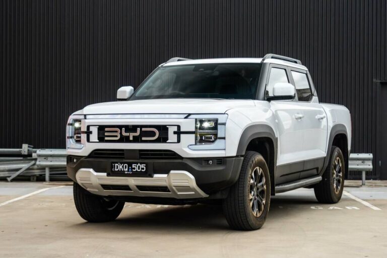 byd-shifts-focus-to-phevs-as-sales-surge-in-australia