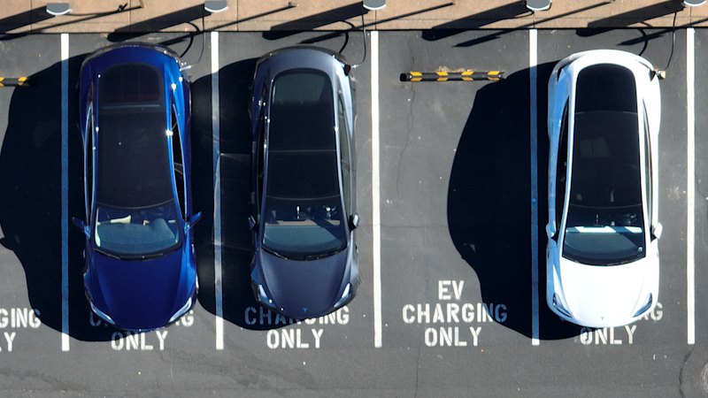 challenges-mount-for-electric-vehicle-adoption-in-australia