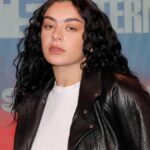 charli-xcx-considers-mid-facelift-amid-botox-reflections