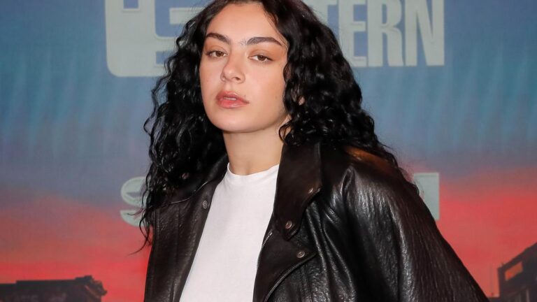 charli-xcx-considers-mid-facelift-amid-botox-reflections