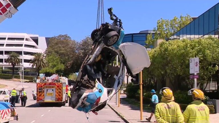 delivery-driver-killed-in-perth-crash-authorities-investigate