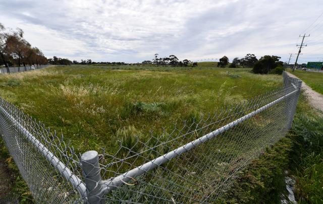 development-victoria-cuts-300-homes-in-cairnlea-project-revamp