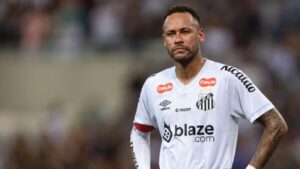 di-mar-a-thrives-in-return-as-neymar-struggles-to-shine