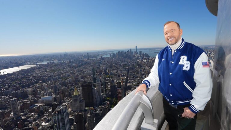 donnie-wahlberg-reflects-on-challenging-year-in-career-and-family