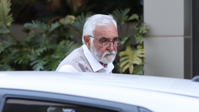 elderly-teacher-denies-14-sex-abuse-charges-in-perth-trial