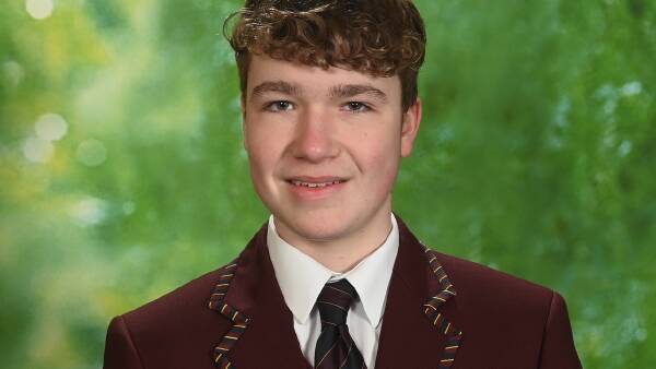 family-mourns-15-year-old-thom-hosking-killed-in-bendigo-crash