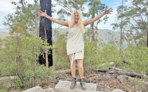 hikers-brave-42km-challenge-through-australian-wilderness-today