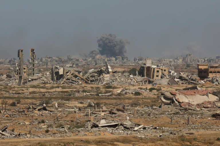 hostage-families-demand-immediate-end-to-gaza-conflict-amid-bombardment