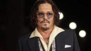 johnny-depp-returns-to-hollywood-with-new-role-as-scrooge