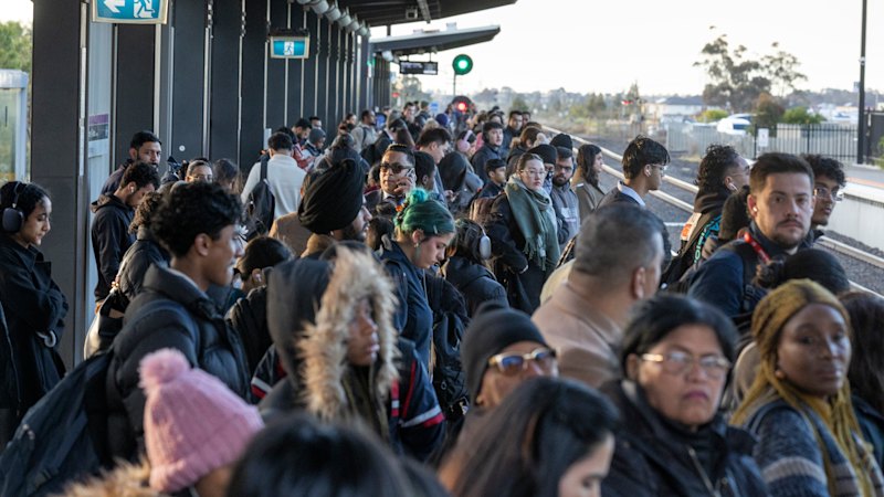 melbourne-s-rail-electrification-delayed-to-2030s-residents-await