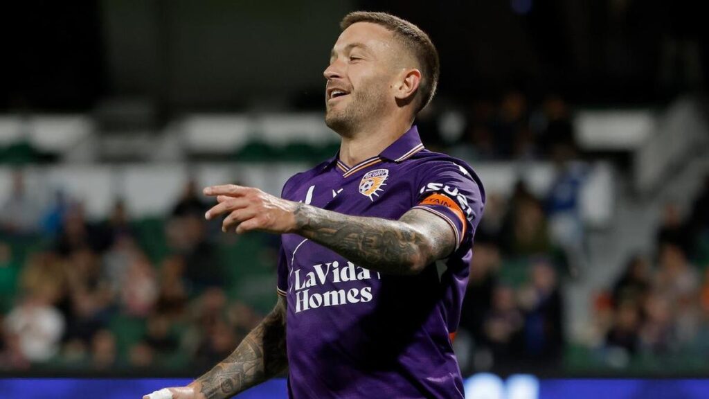perth-glory-blows-2-0-lead-settles-for-2-2-draw-with-phoenix