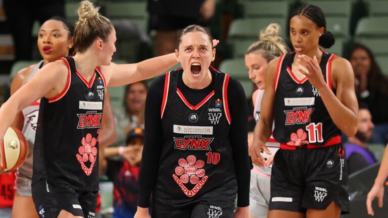 WNBL Rd 2 - Perth Lynx v Sydney Flames