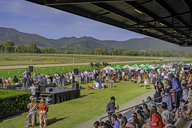 peter-moody-s-sheza-alibi-eyes-group-3-glory-at-melbourne-cup