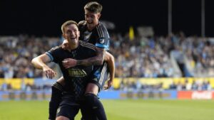 philadelphia-union-clinches-supporters-shield-lafc-continues-winning-streak