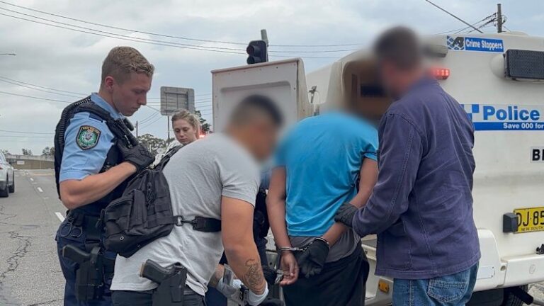 police-arrest-three-men-in-dramatic-sydney-gangland-operation-