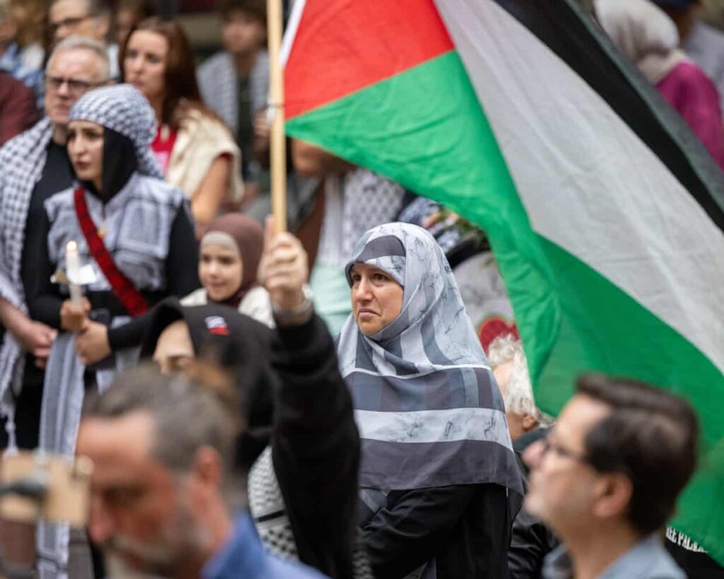 pro-palestine-rallies-set-to-continue-despite-opera-house-ban