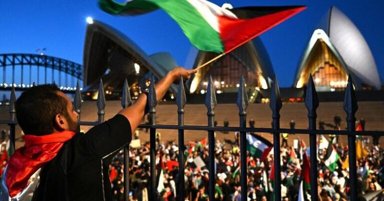 pro-palestinian-rally-at-sydney-opera-house-faces-legal-battle