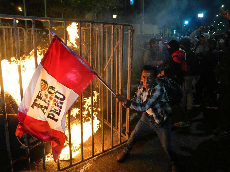 protests-erupt-in-peru-as-president-jeri-prepares-emergency-measures