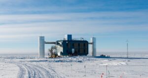 researchers-illuminate-mystery-of-cosmic-neutrino-origins