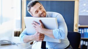 resmed-stock-surges-5-reasons-to-hold-this-australian-leader
