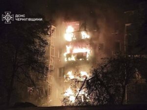 russian-strikes-kill-six-in-ukraine-us-russia-summit-cancelled