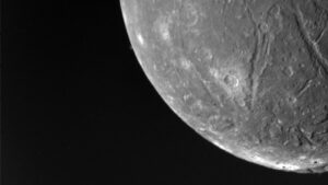 scientists-discover-possible-ocean-beneath-uranus-moon-ariel