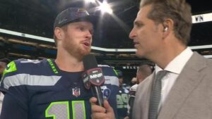 seahawks-triumph-over-texans-forge-three-way-tie-in-nfc-west
