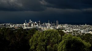 severe-weather-alert-thunderstorms-hail-and-winds-expected-in-queensland