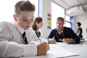 study-reveals-how-school-subjects-shape-political-views