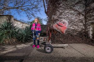 sydney-artist-nell-unveils-unique-sculpture-at-heide-museum
