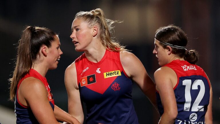 tayla-harris-shines-as-melbourne-defeats-essendon-in-aflw-clash