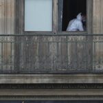 thieves-steal-france-s-royal-jewels-in-louvre-heist