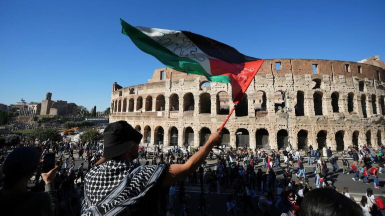 thousands-march-in-rome-for-fourth-day-of-pro-palestinian-protests