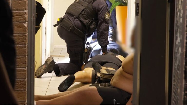three-alleged-contract-criminals-arrested-in-sydney-cars-seized