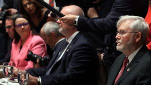 trump-and-albanese-meet-awkward-exchange-with-kevin-rudd-emerges
