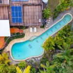 unique-guitar-shaped-pool-captivates-buyers-in-burbank-auction