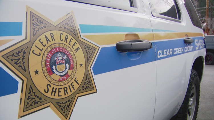 urgent-alert-avoid-guanella-pass-as-search-for-suspicious-person-continues
