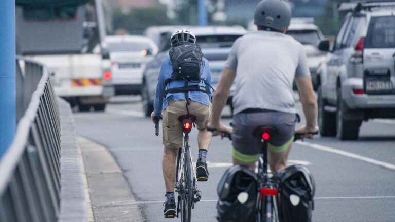 urgent-study-reveals-lower-speed-limits-boost-cycling-safety-instantly