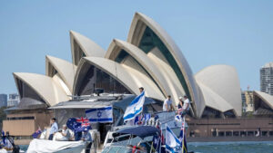urgent-sydney-harbour-convoy-protests-anti-semitism-amid-chaos