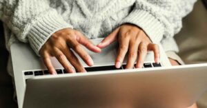 urgent-warning-cyberchondria-threatens-health-experts-say