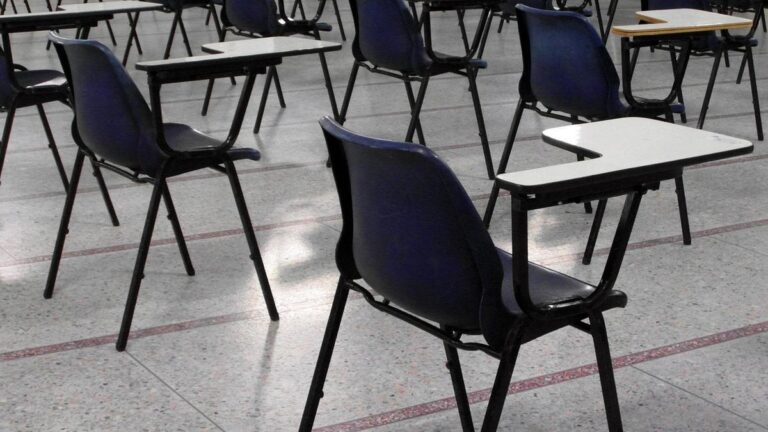 wa-year-12-students-struggle-as-atar-exam-participation-plummets