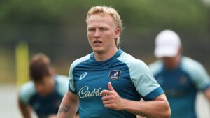 wallabies-legend-berrick-barnes-backs-carter-gordon-s-comeback